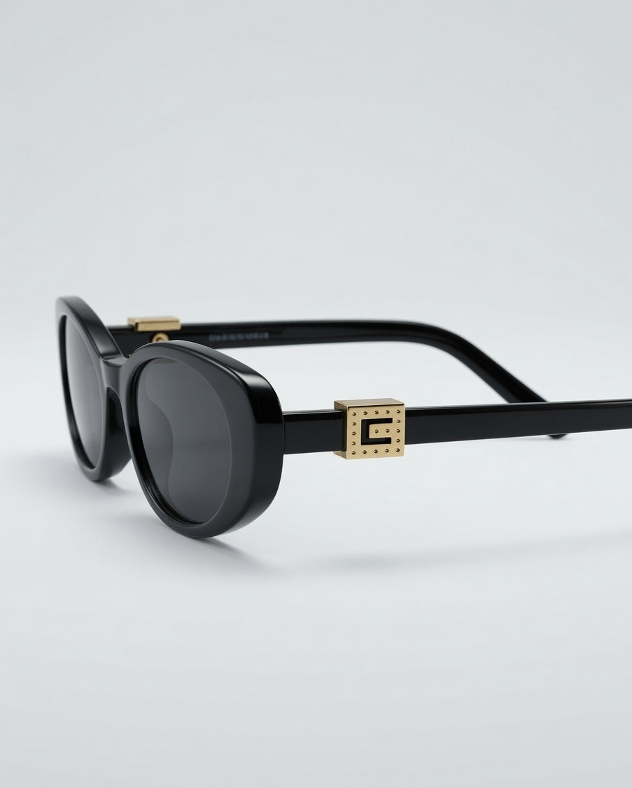 Aurelia Black